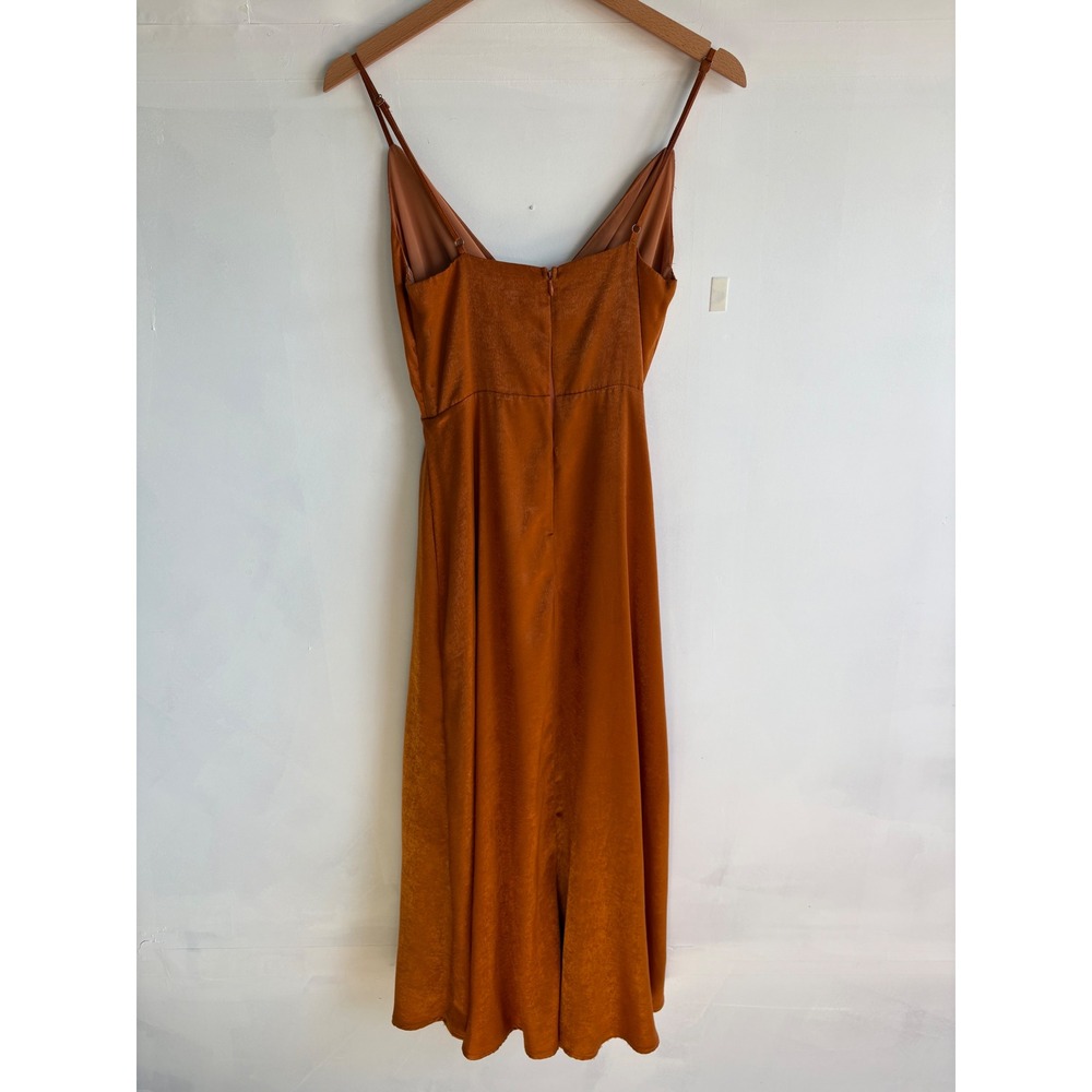 Lulus Rust Orange S Satin Midi Dress
Cottagecore Luxury. Terracotta Boho Glam. - Picture 4 of 9